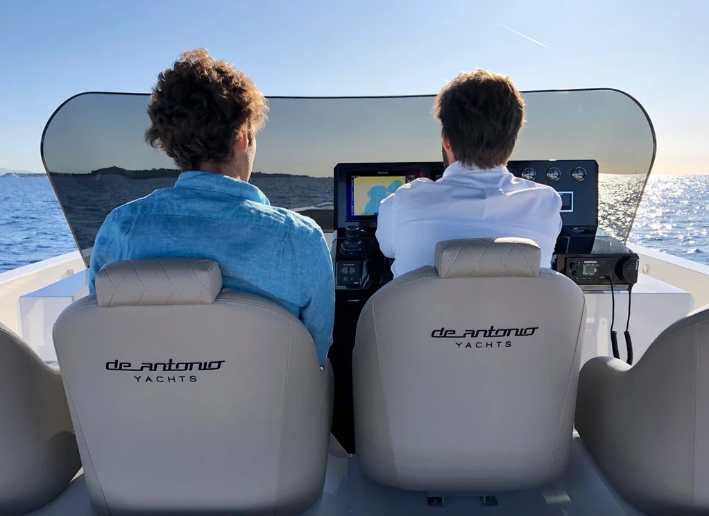 DE ANTONIO YACHTS D42 - 4