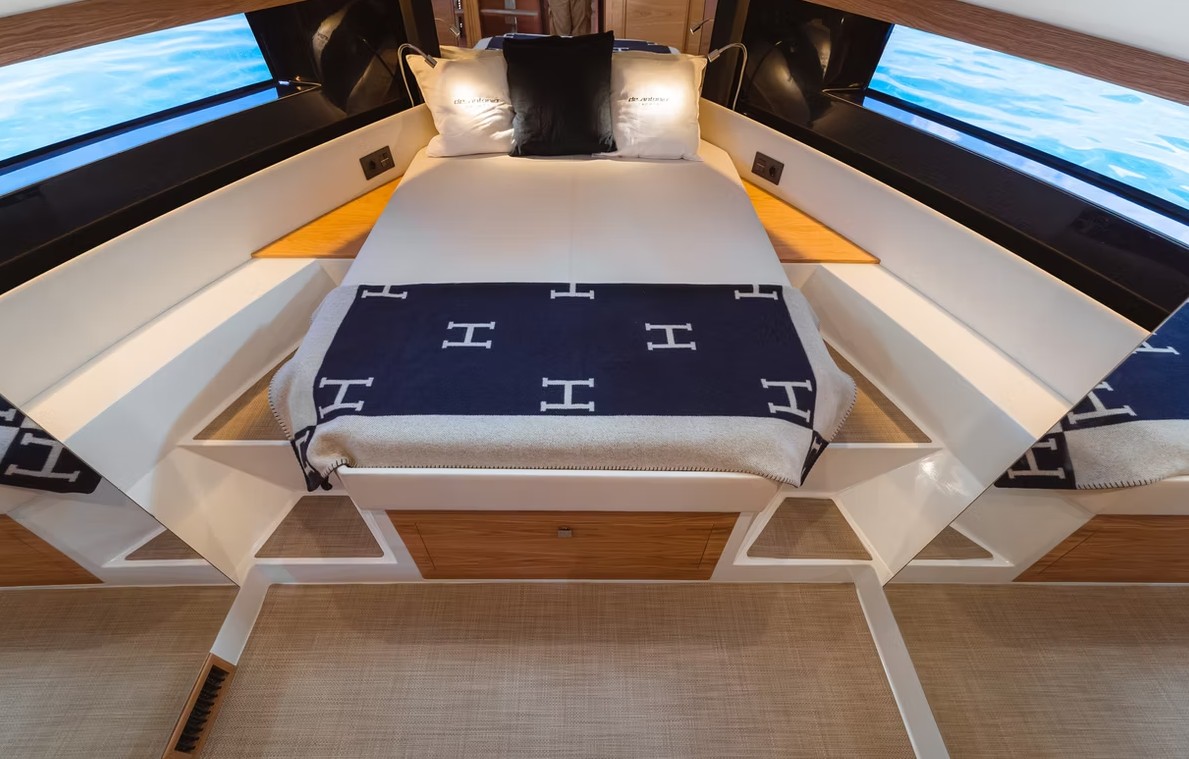 DE ANTONIO YACHTS D50 COUPE - 12