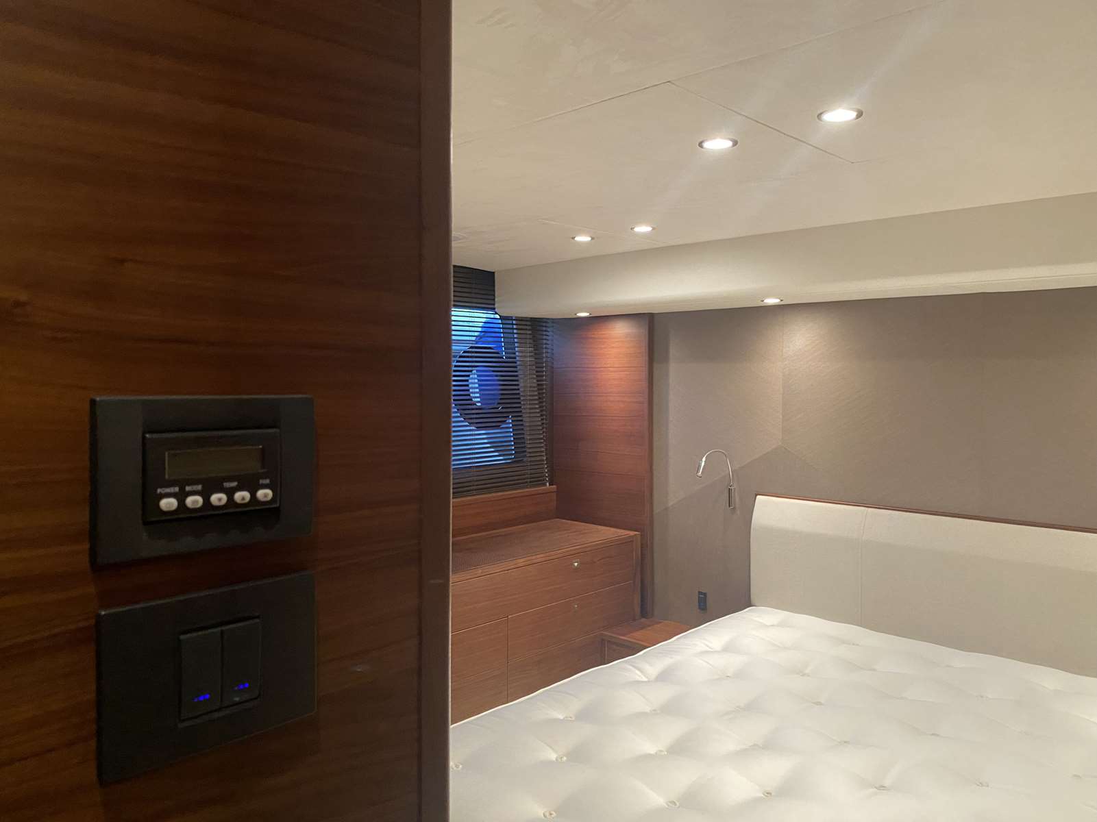 PRINCESS 52 FLY - 16