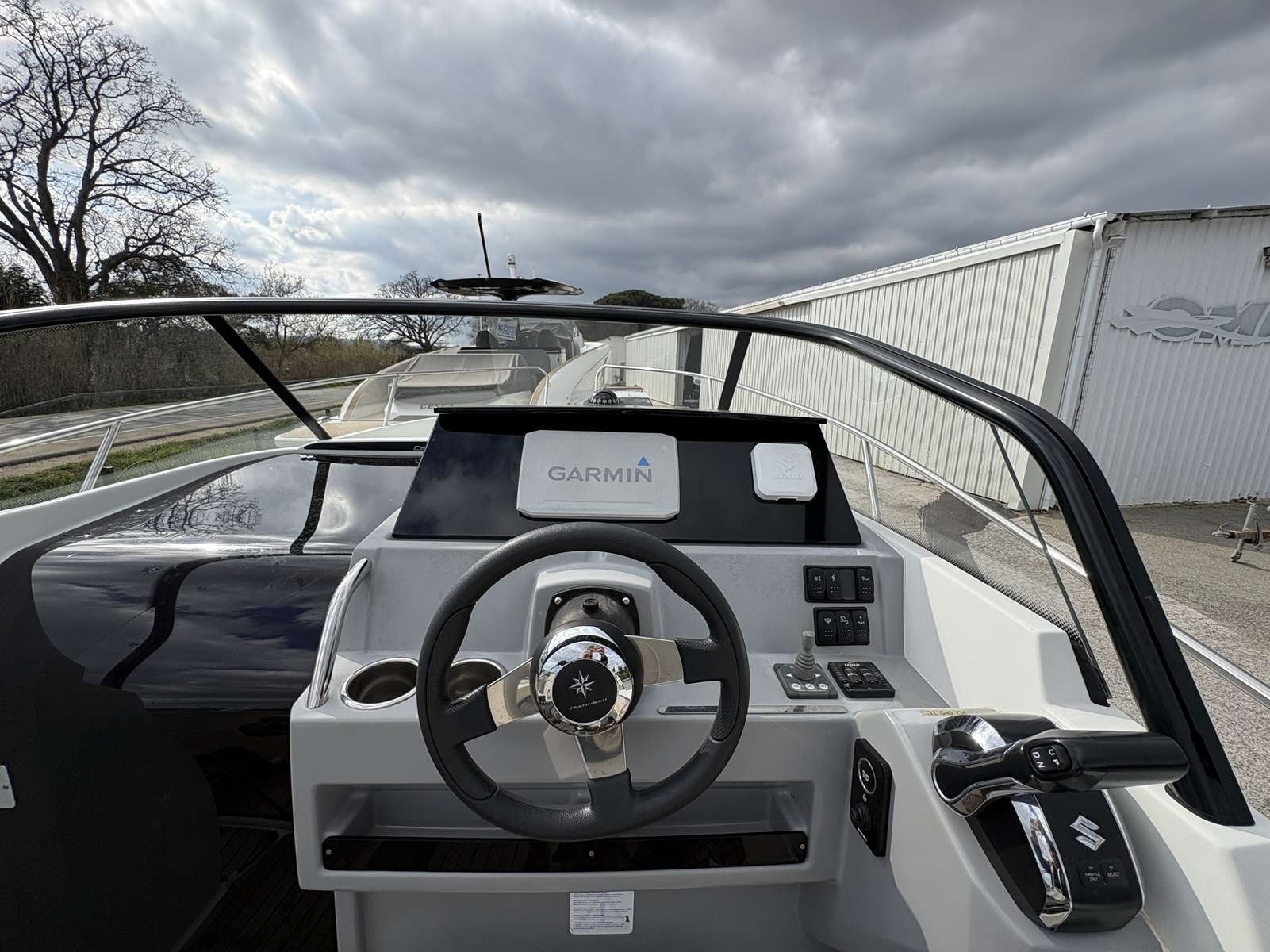 JEANNEAU CAP CAMARAT 7.5 WA - 3