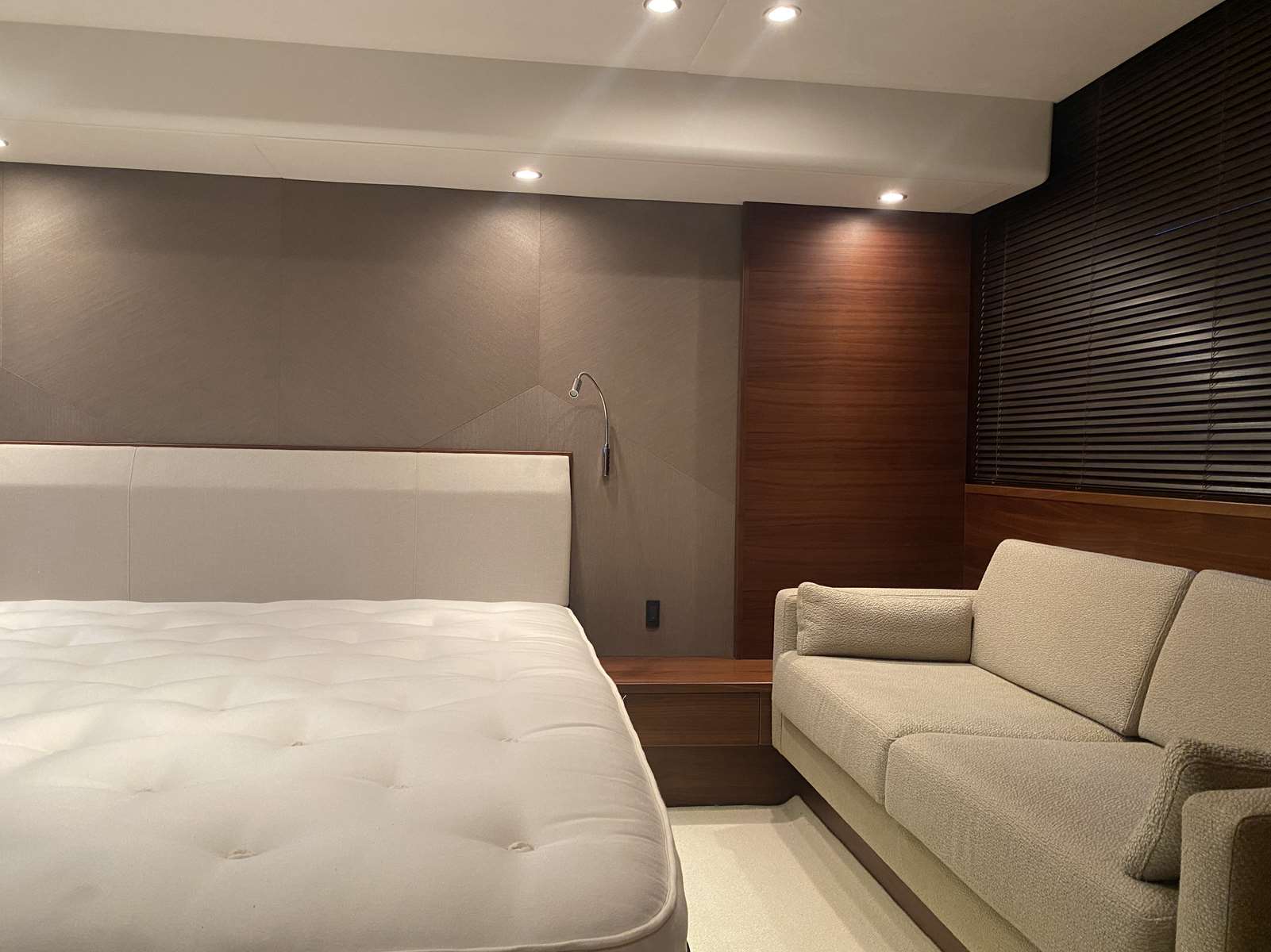 PRINCESS 52 FLY - 13