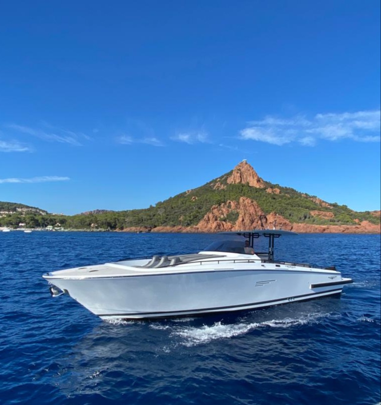 CANADOS 431 GLADIATOR WALK-AROUND - 11