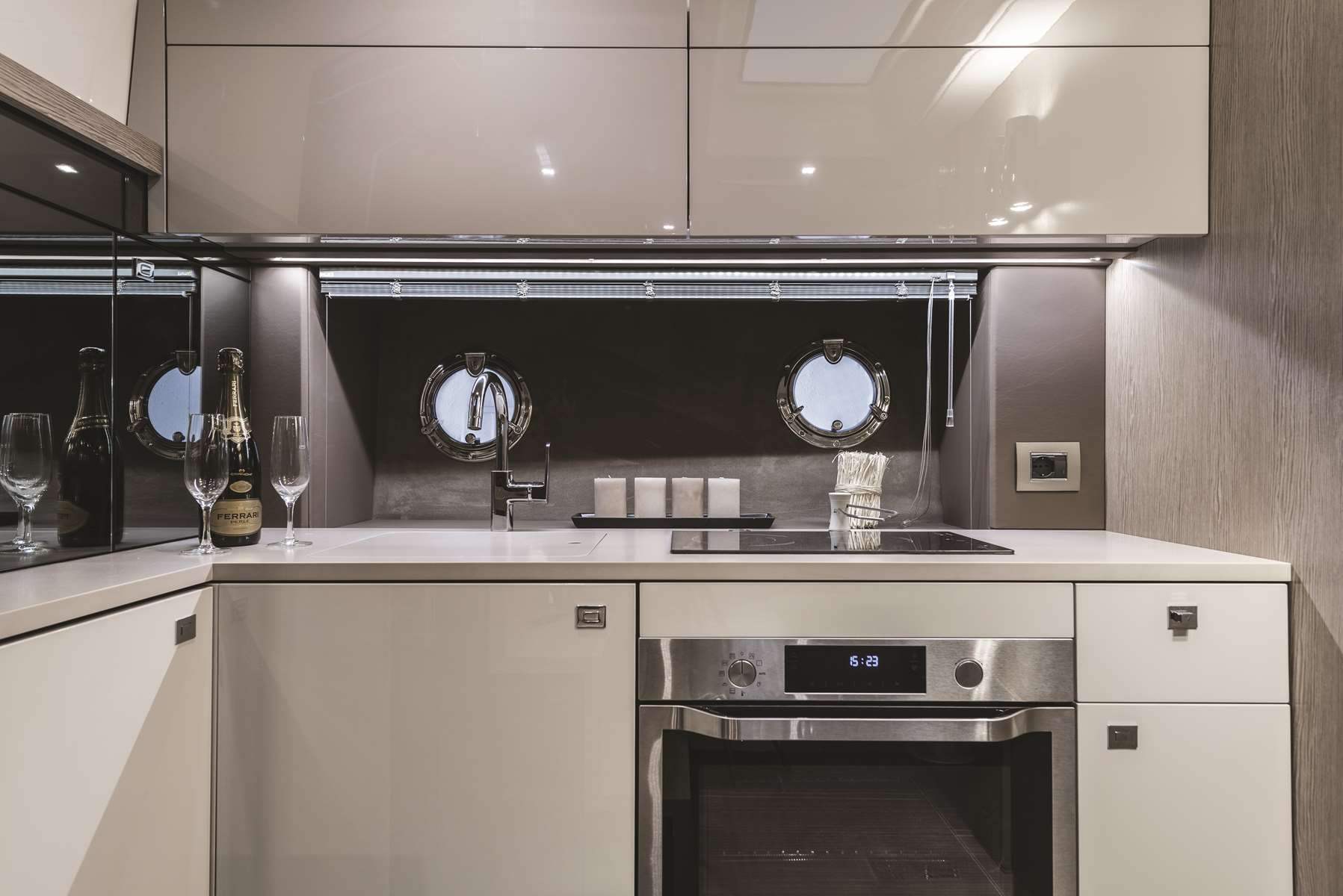 CRANCHI M 44 HT - 10