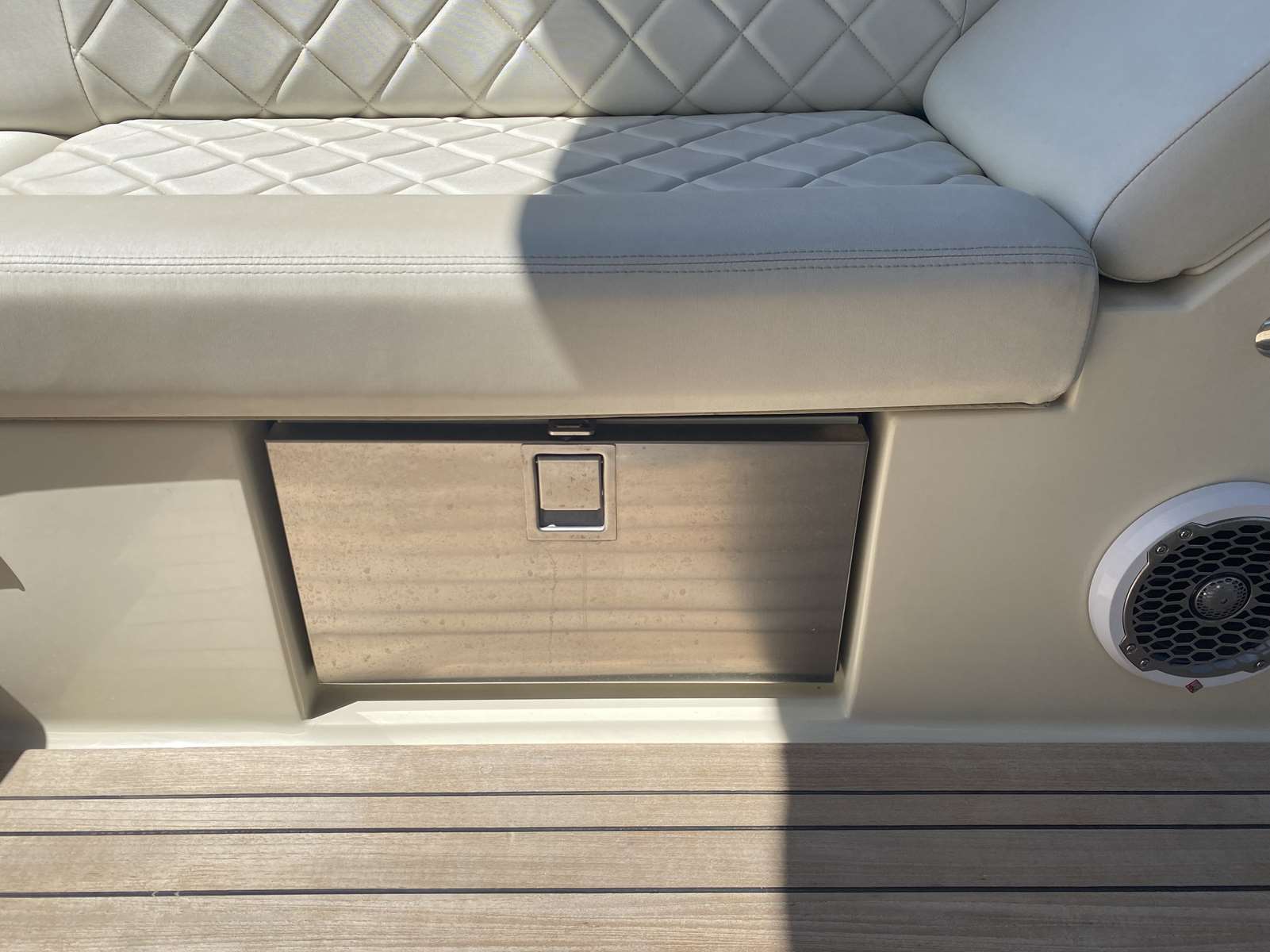 CHRIS CRAFT 28 CORSAIR - 10