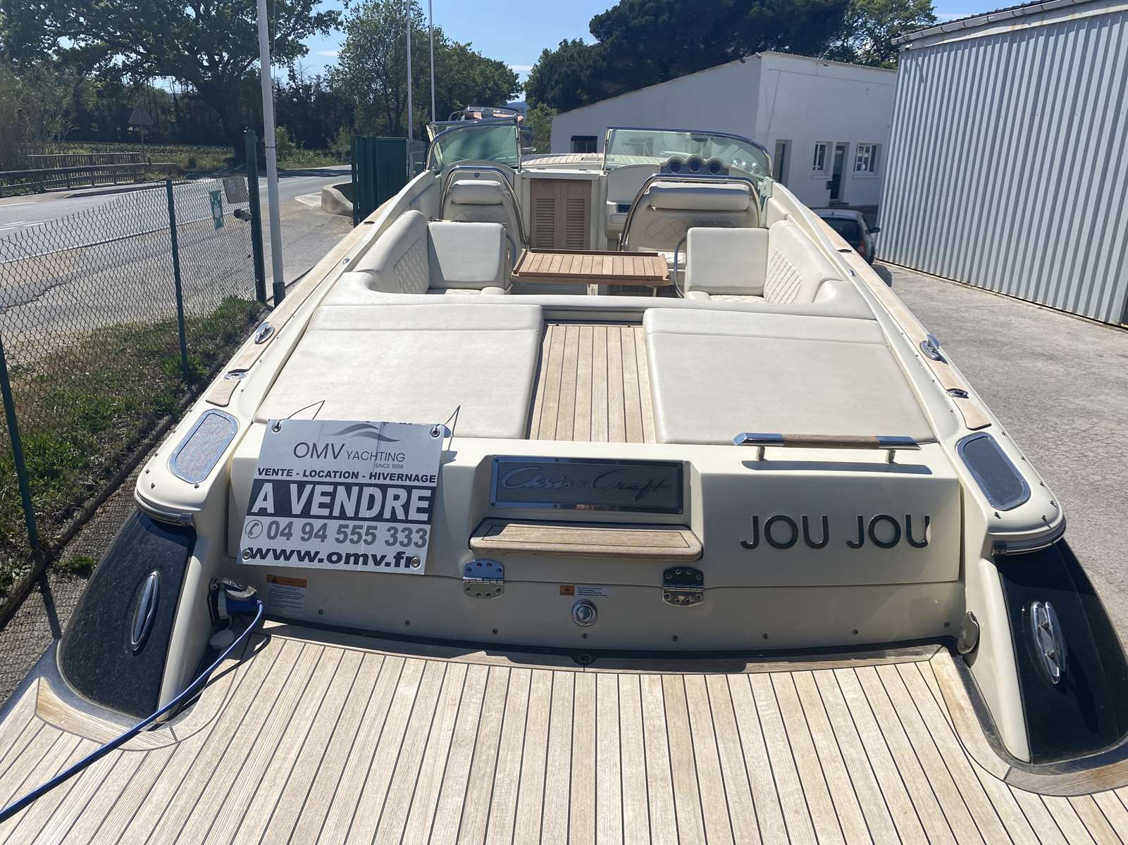 CHRIS CRAFT 28 CORSAIR - 18