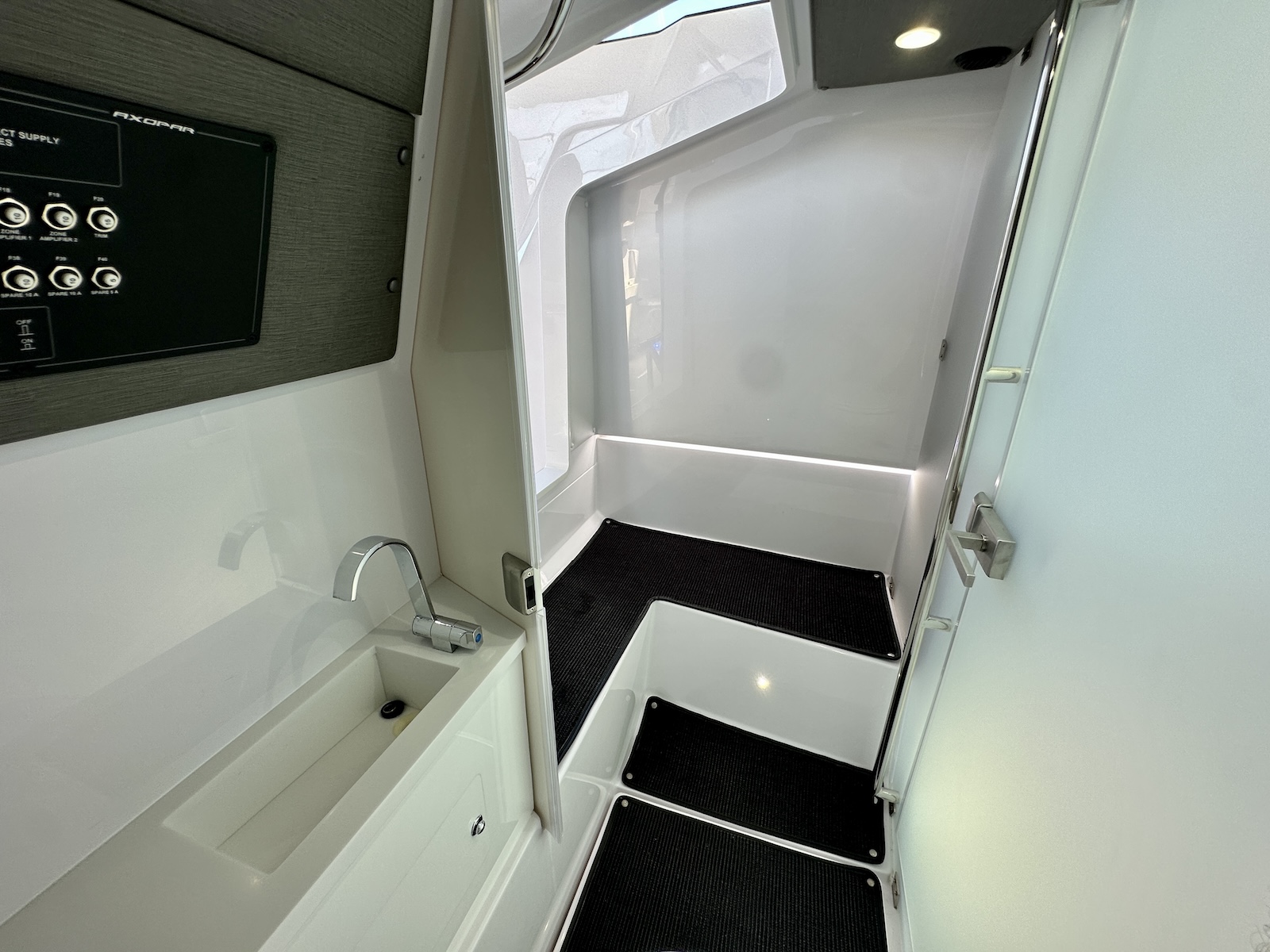 AXOPAR 37 SPYDER - 14