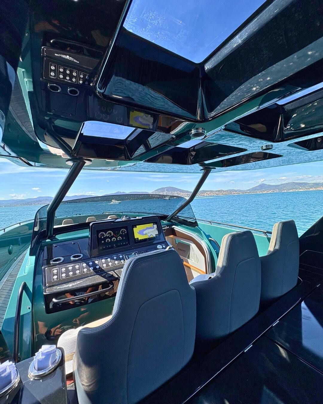 CANADOS GLADIATOR 493 GRAND - 6