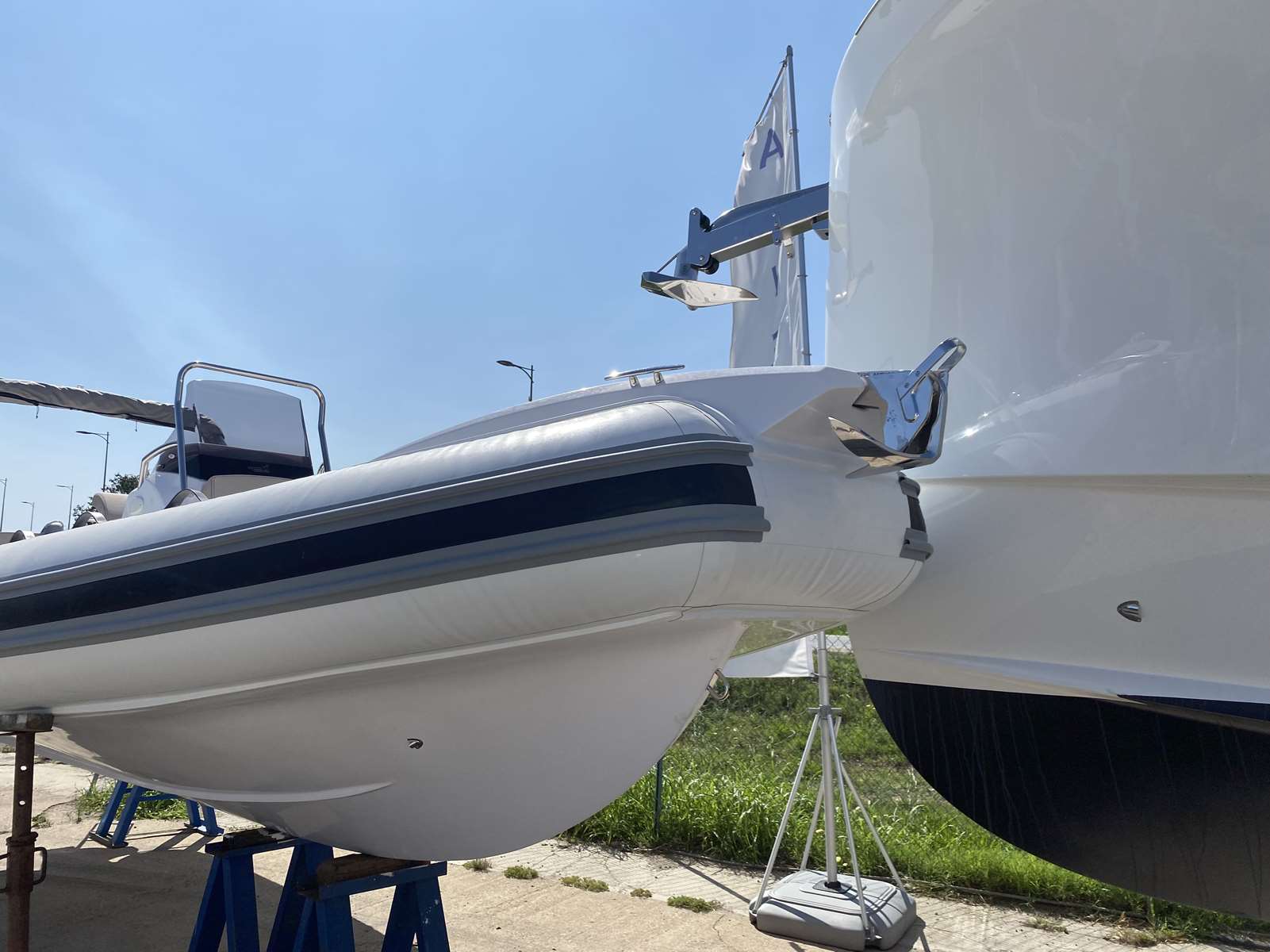 MV MARINE MV 25 GT - 11