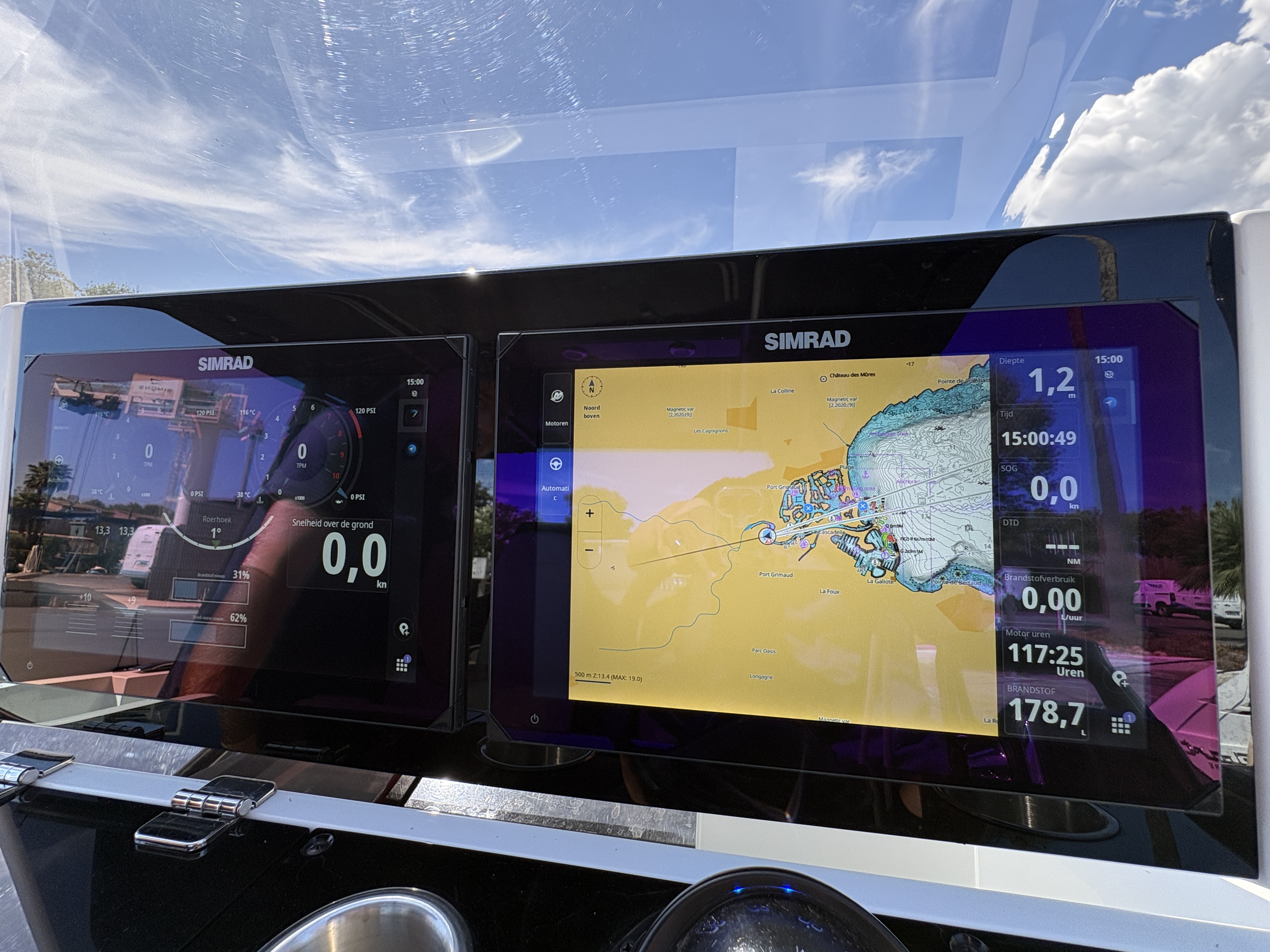 DE ANTONIO YACHTS D32 - 10