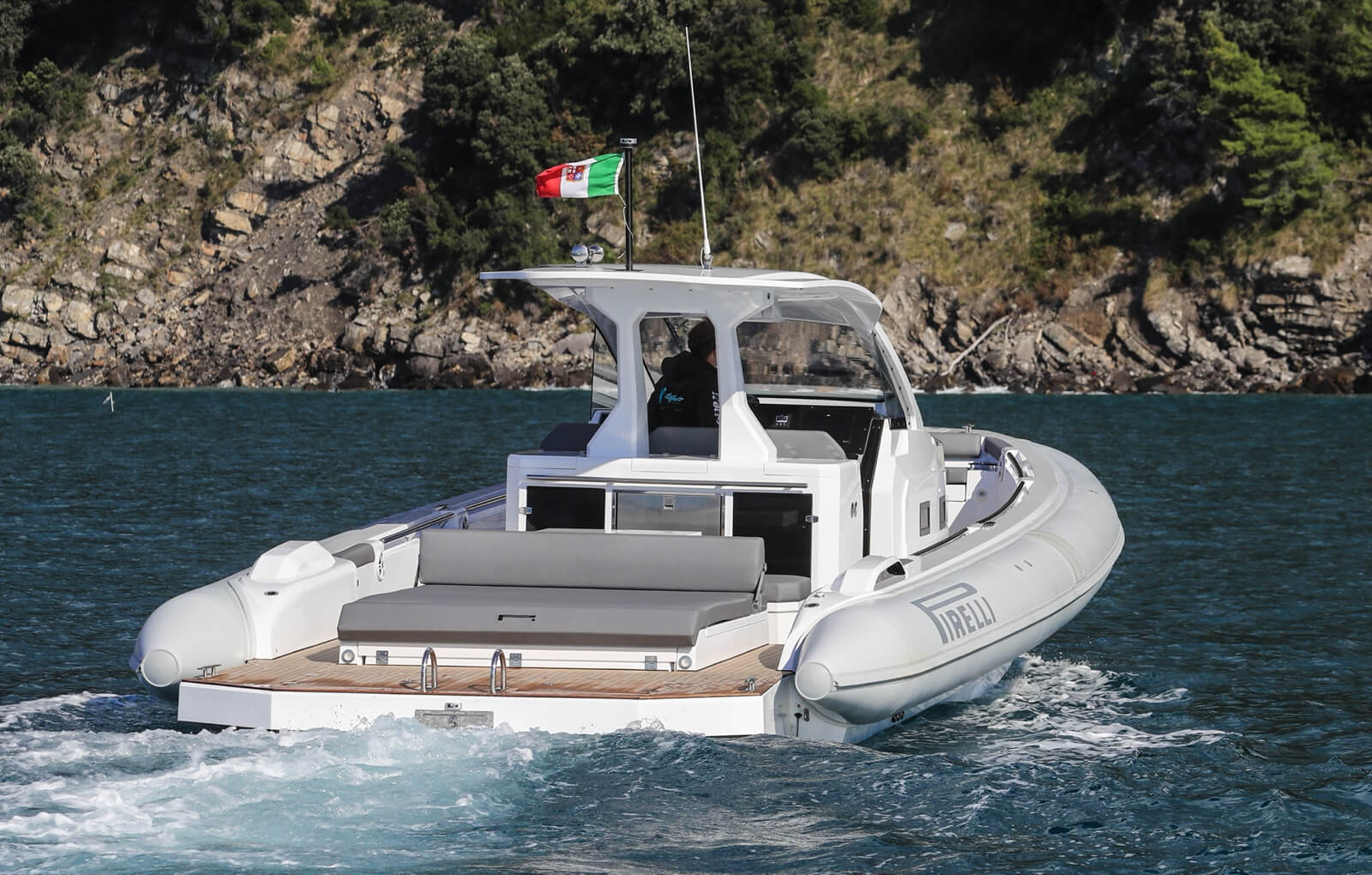 PIRELLI 42 IB (2026)