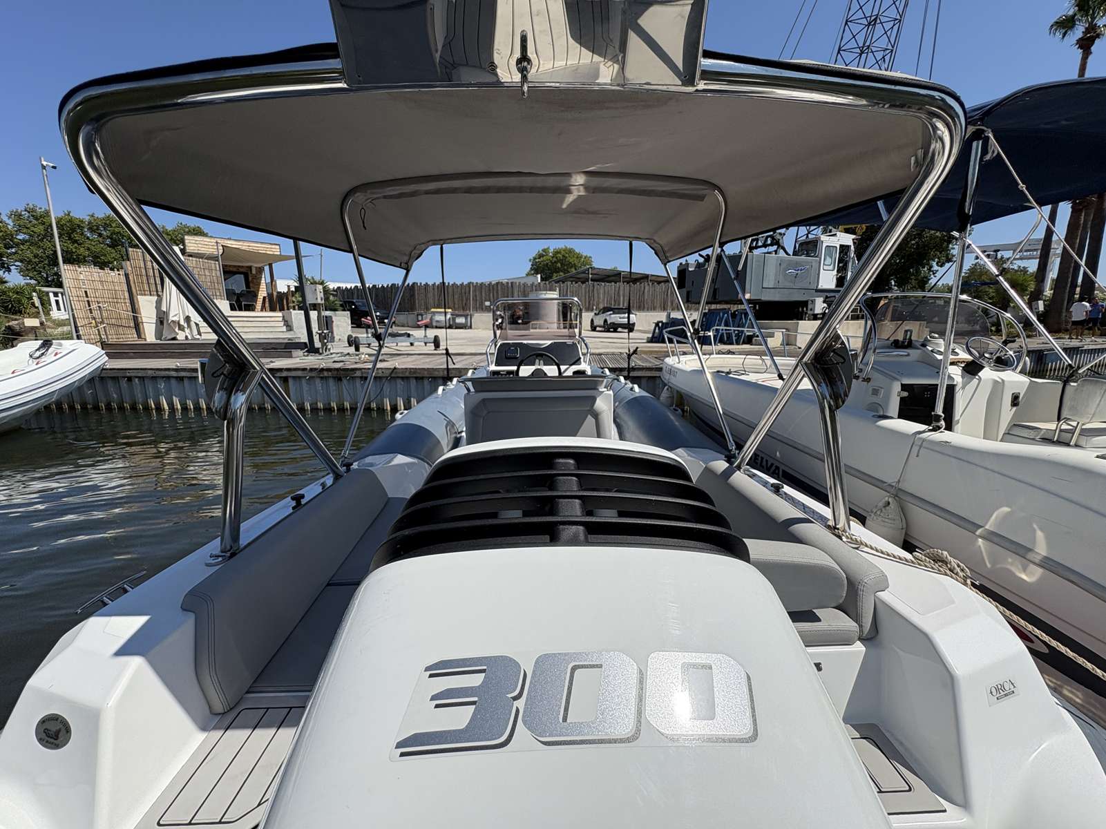 MV MARINE MV 27 GT - 12