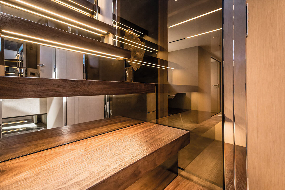 CRANCHI SESSANTASETTE 67 - 13