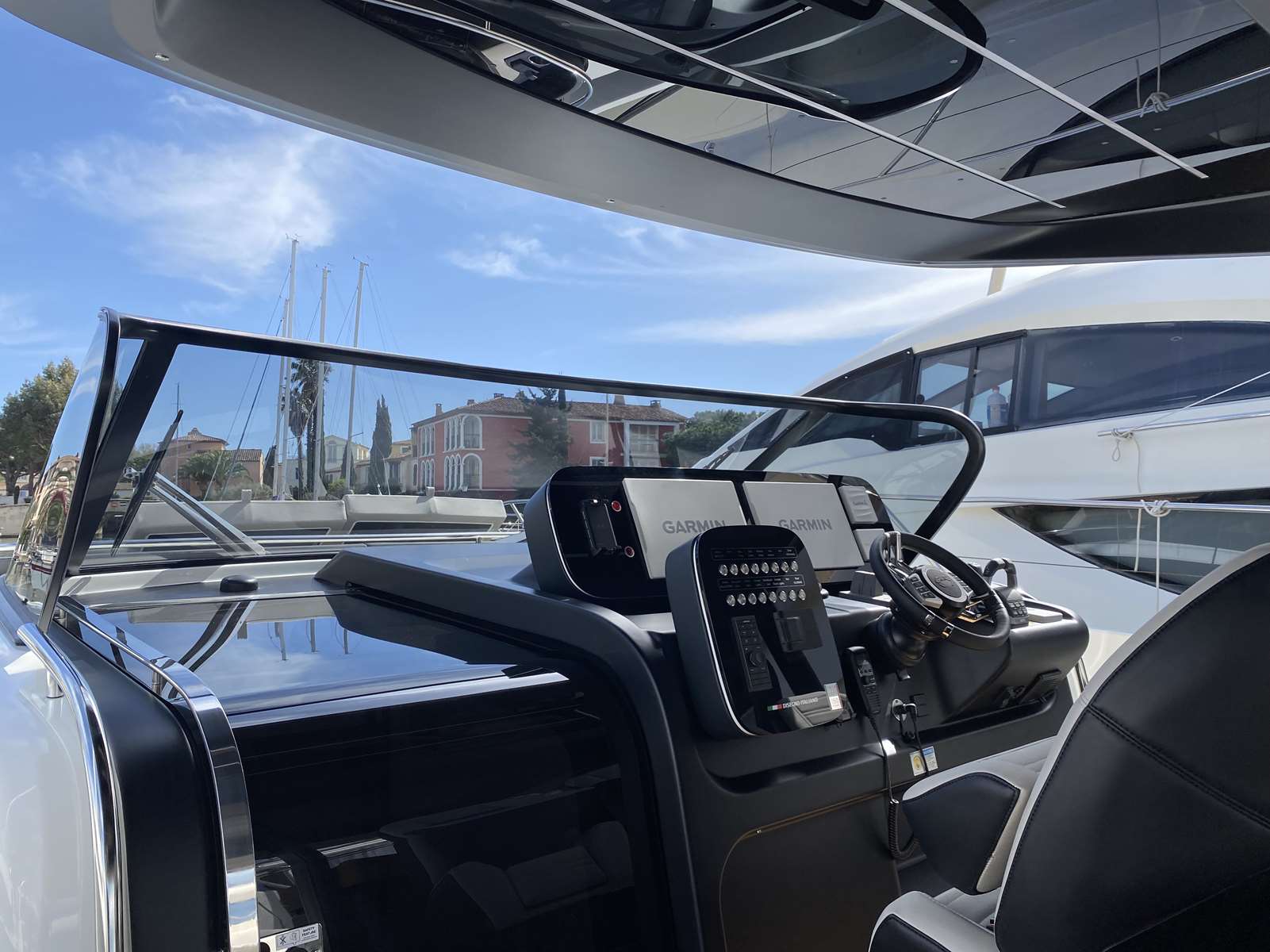 CRANCHI A46 LUXURY TENDER - 8