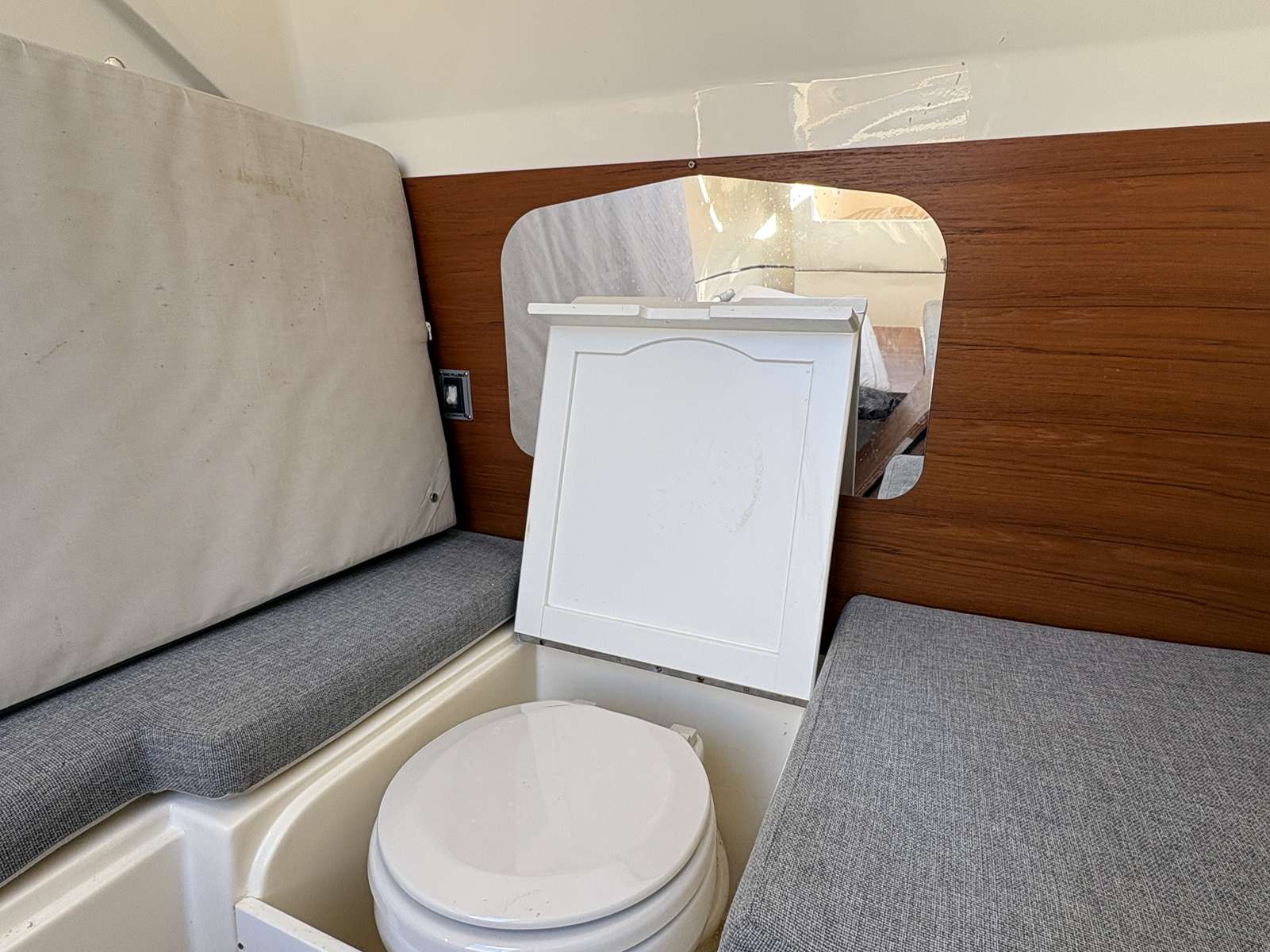 NUOVA JOLLY PRINCE 38 CC - 16