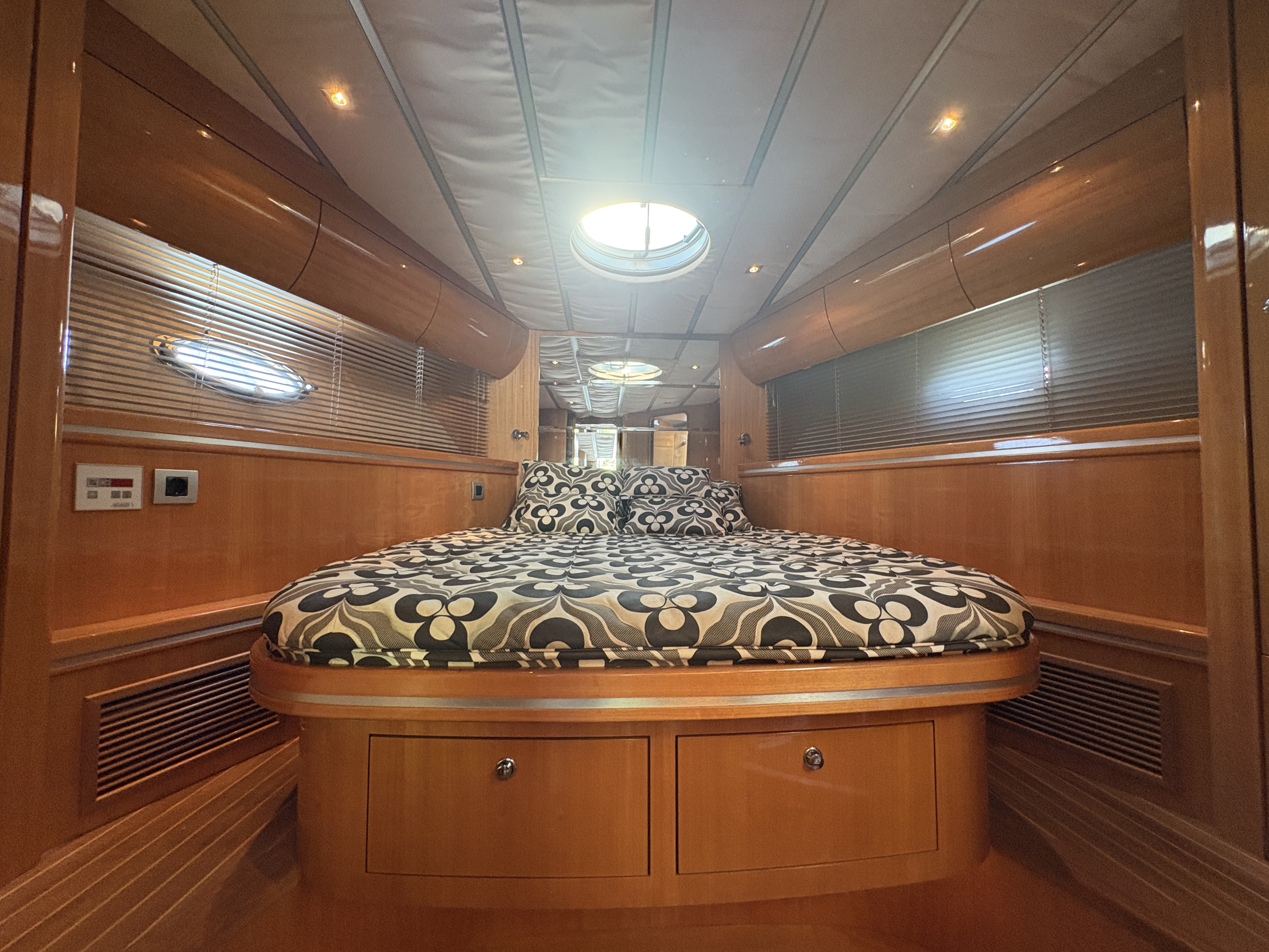 NUMARINE 52 - 25