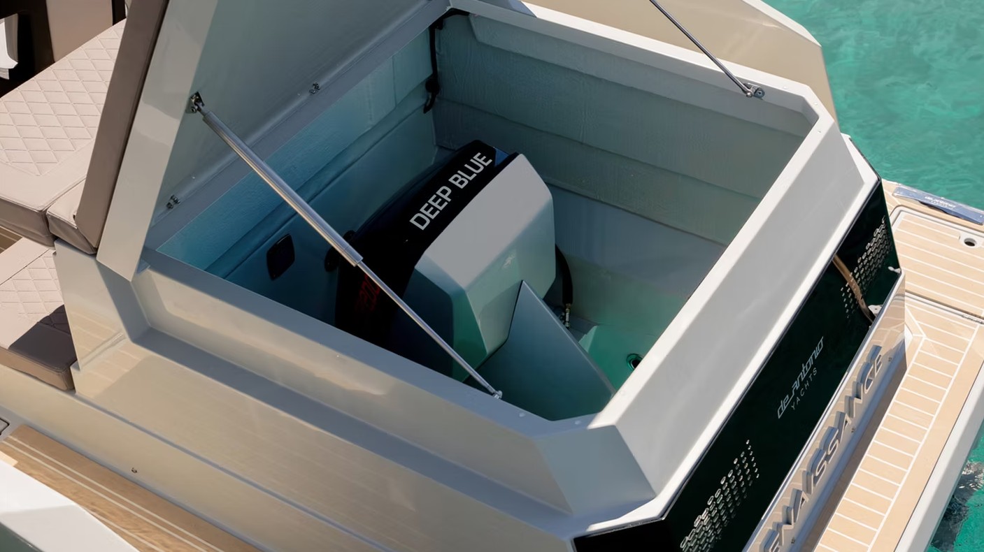 DE ANTONIO YACHTS E23 - 9