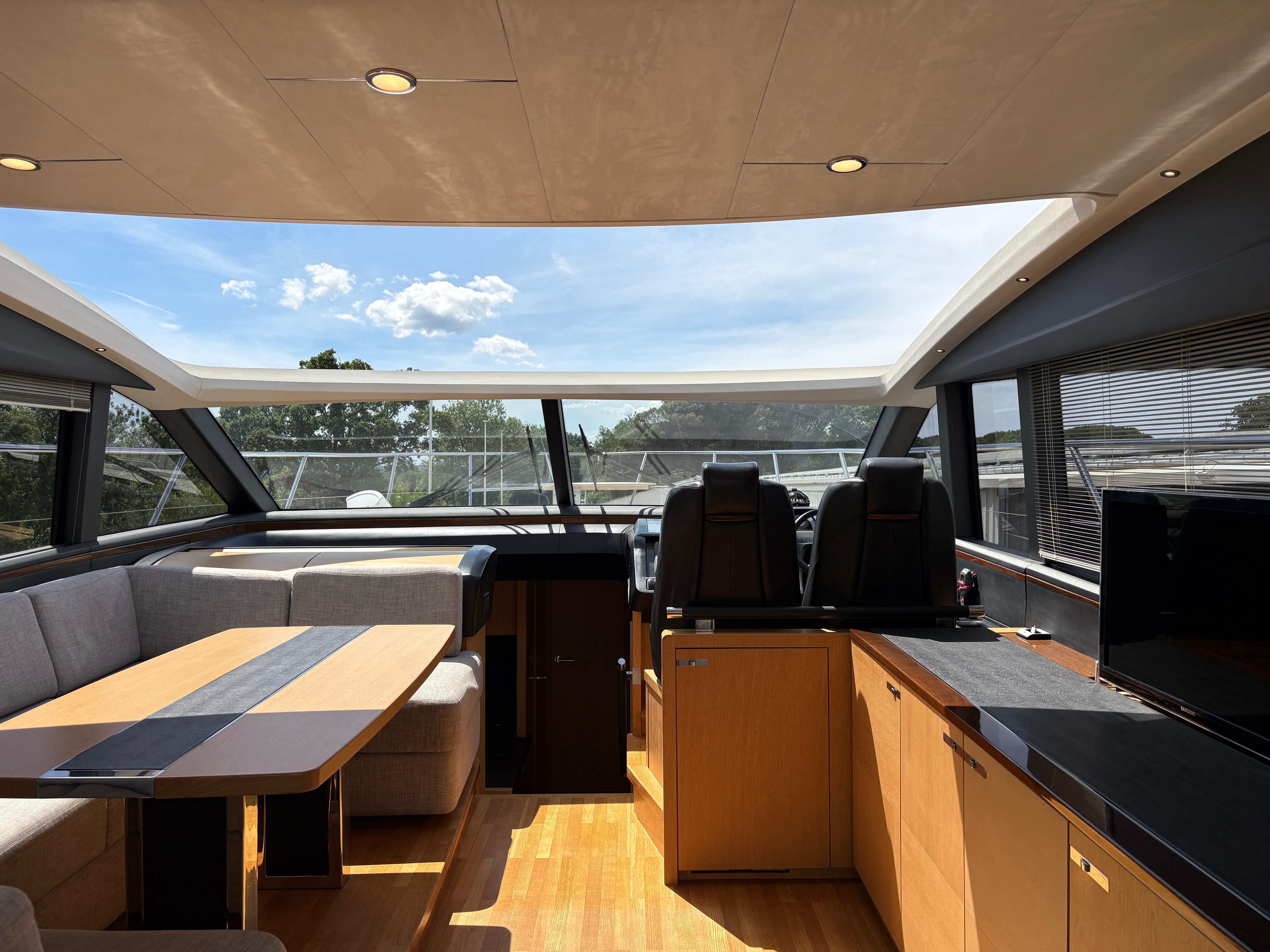 PRINCESS V57 - 2