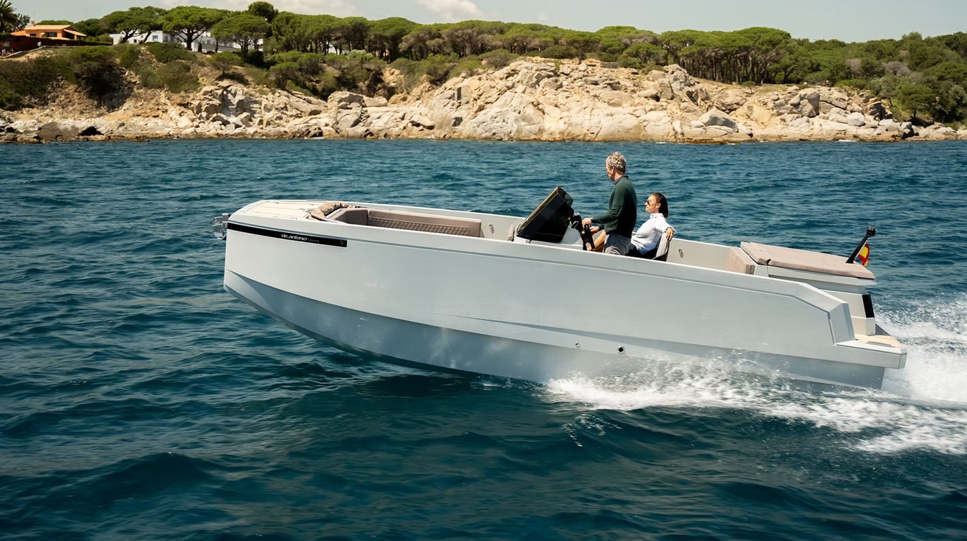 DE ANTONIO YACHTS E23 - 4