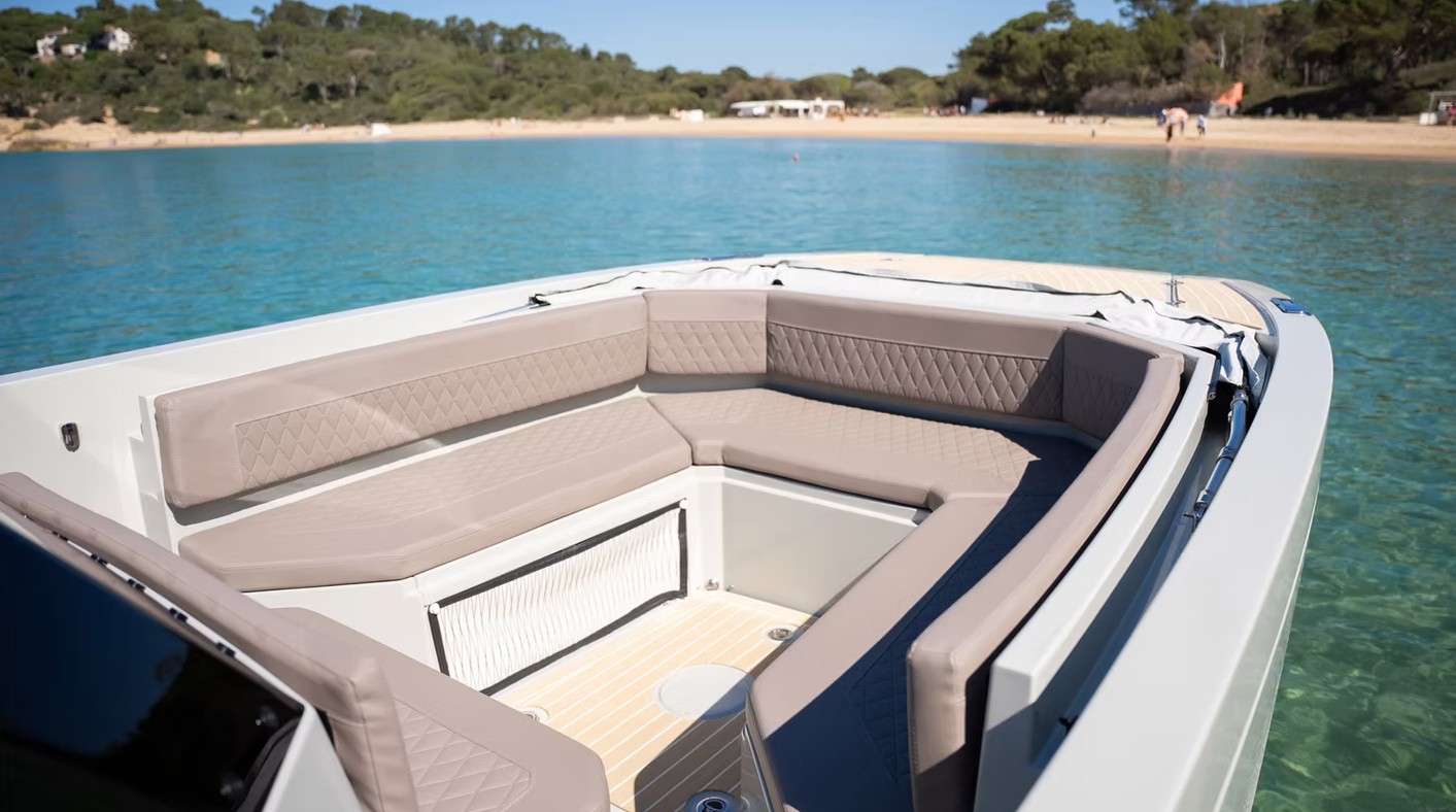 DE ANTONIO YACHTS E23 - 7