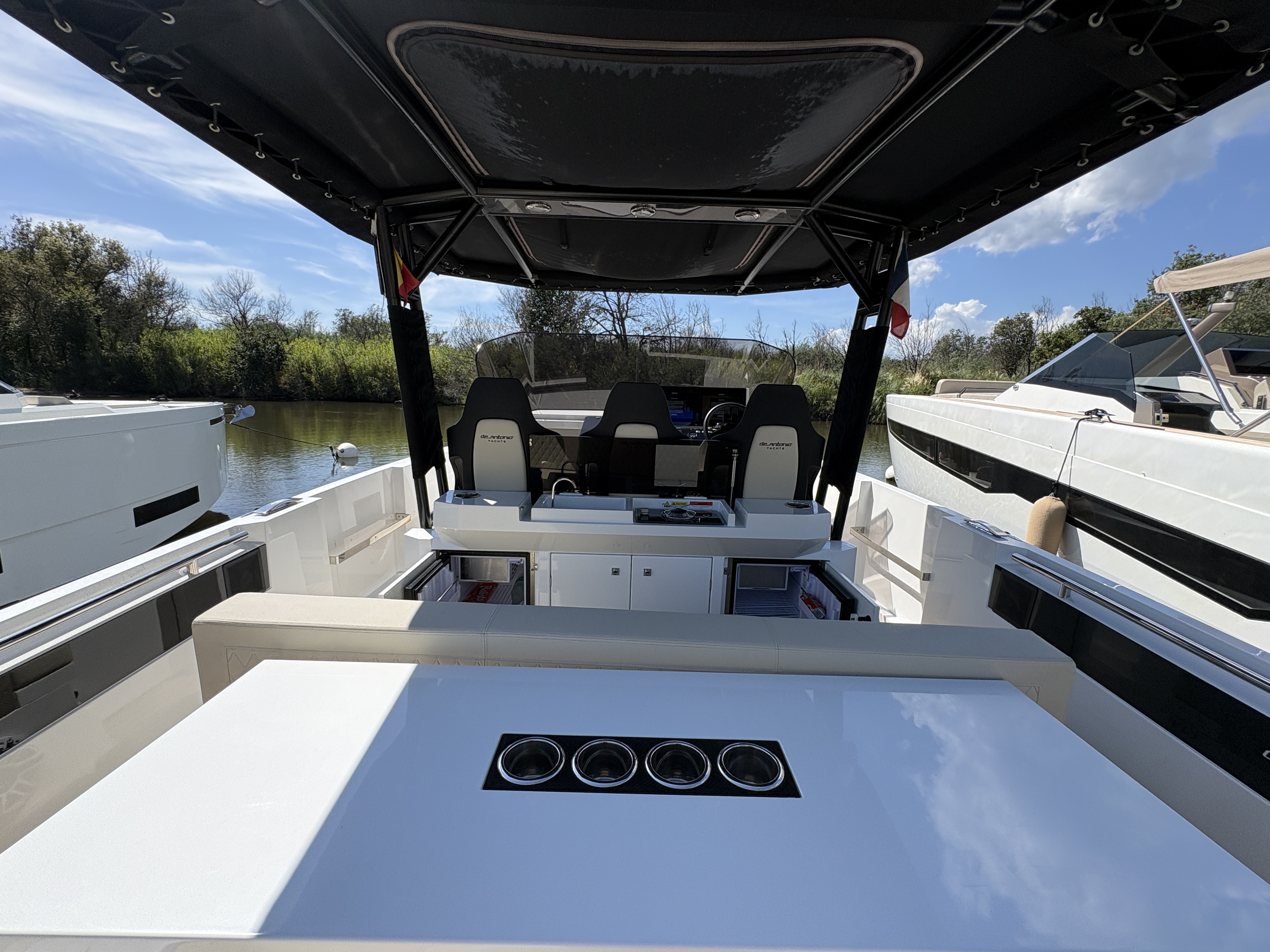 DE ANTONIO YACHTS D32 - 13