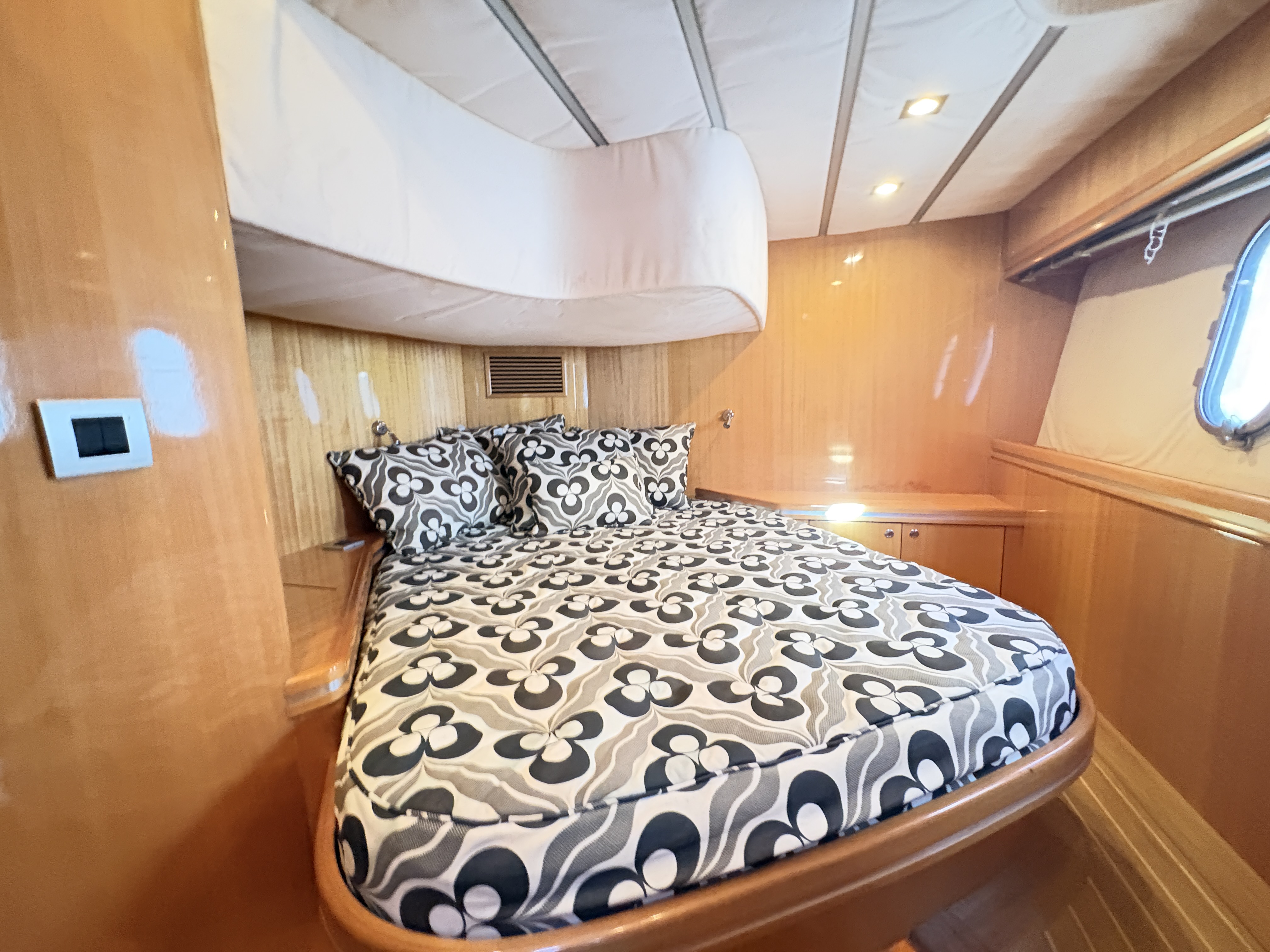 NUMARINE 52 - 13