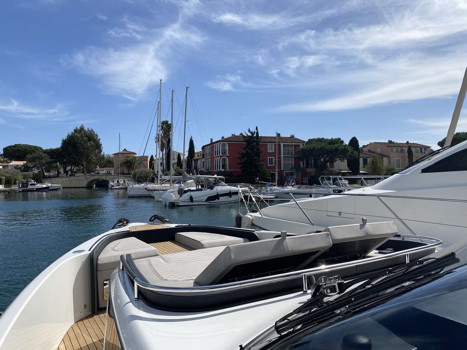 CRANCHI A46 LUXURY TENDER - 9
